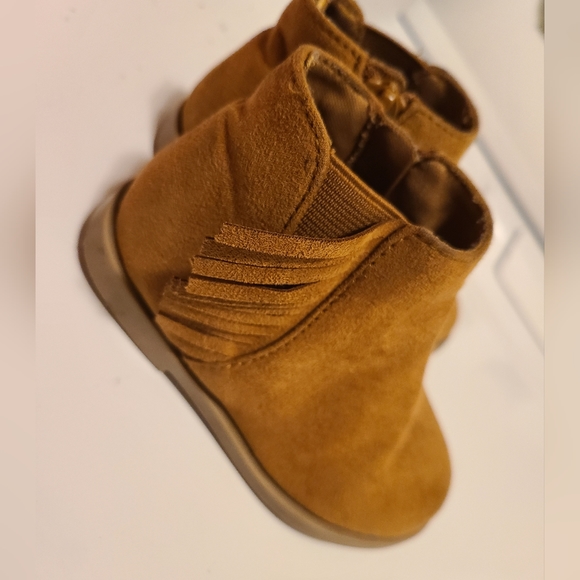 Old Navy Brown fringe kids booties - Picture 1 of 4